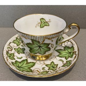 Vintage ROYAL CHELSEA Fine Bone China Tea Coffee Cup Green Leaves Gold Trim 199